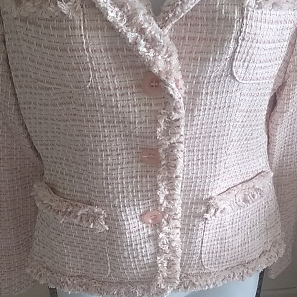 On hold NWOT tweed jacket - Picture 2 of 8